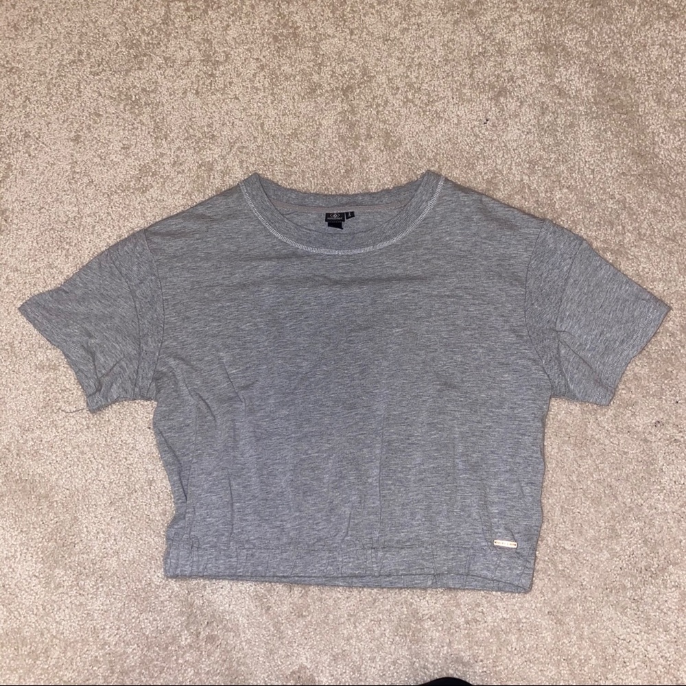 Volcom cropped tee
